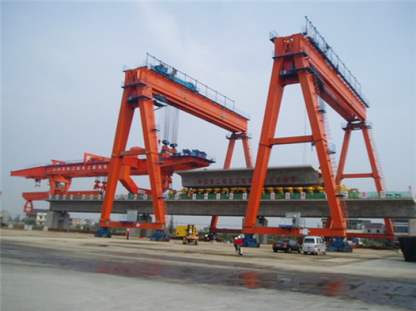 對(duì)于二手高鐵提梁機(jī)怎么進(jìn)行保養(yǎng)？