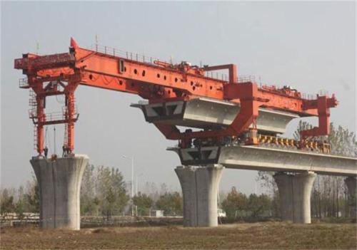 雙懸臂架橋機(jī)的工作原理是什么？它是如何實(shí)現(xiàn)起重和搬運(yùn)任務(wù)的？